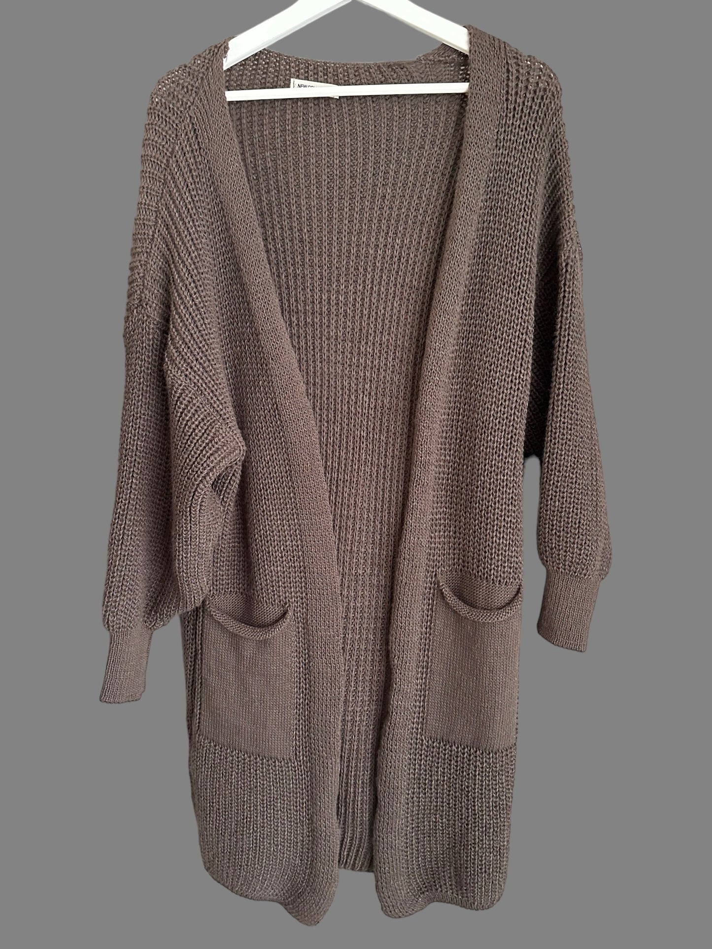 Short Knitted Cardigan - Brown